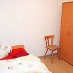 Ferienwohnung/ Ferienzimmer Asche